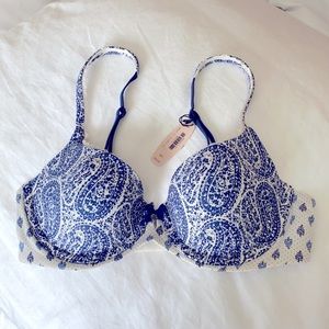 Victoria’s Secret Print Bra